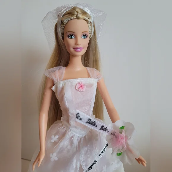 Barbie Doll and Fashion Pack Y2K Bridal Fashions Complete Mattel New OOB - Picture 7 of 7